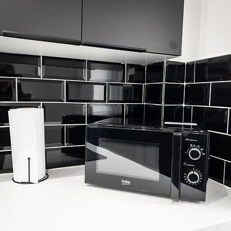 Newly Refurbished 6 Person En-Suite Apartment Tyne & Wear Newcastle Upon Tyne Killingworth Esterno foto